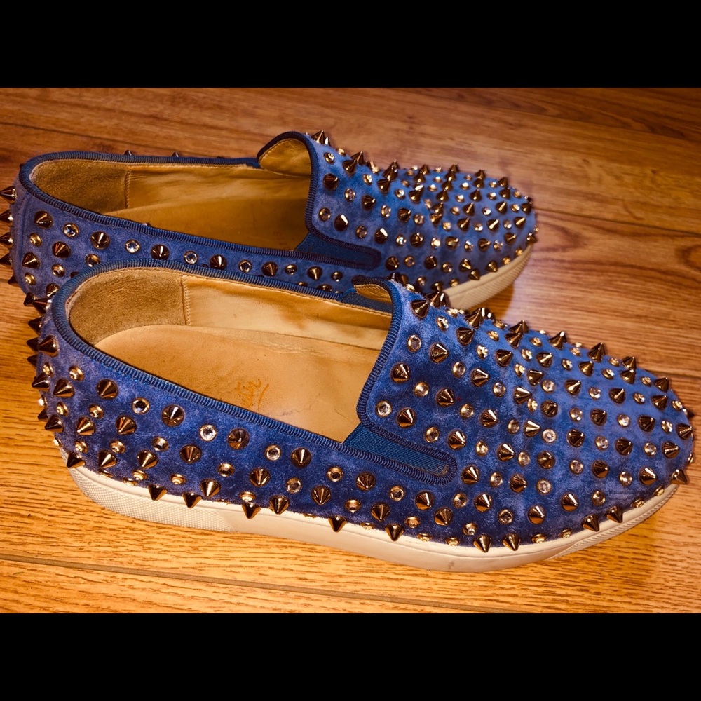 CHRISTIAN LOUBOUTIN studded red-bottom sneakers